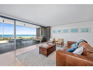 LOUTTIT BAY APARTMENT 1 - Free wifi, ocean views and the ultimate location Apartment, Lorne - 4