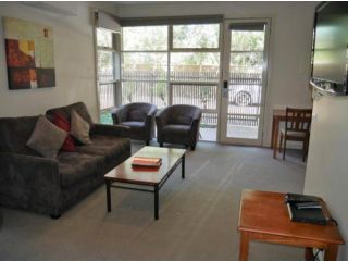 Lovely 2 bedroom apartment across from Shepp Lake. Apartment, Shepparton - 5