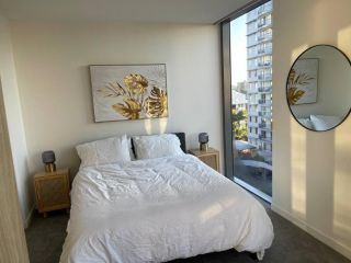 Lovely 2 Bedroom Executive Apartment Apartment, Brisbane - 3