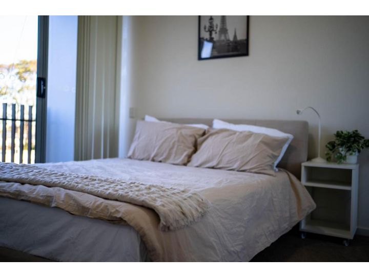 Lovely 2 bedroom+Study Holiday Home with Free Park Apartment, New South Wales - imaginea 7