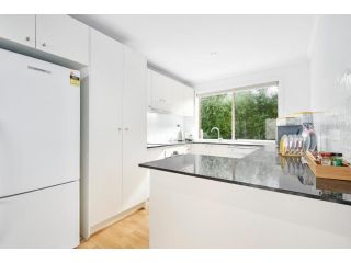 Lovely 3 bedroom unit Guest house, Victoria - 5