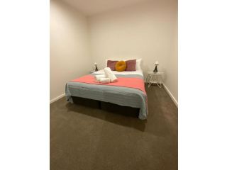 Brand New 2 Bed 2 Bath Apt at The Heart of Canberra - 2 Car Spaces Apartment, Canberra - 3