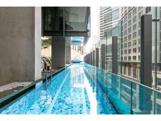 Lovely One Bedroom + Study with Infinity Pool Apartment, Sydney - 1