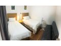 Low price clean linen and free stuff No. 2 Bed and breakfast, Sydney - thumb 1