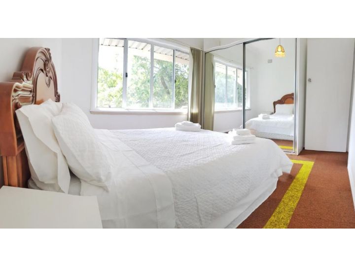 Lowest Price Clean Linen Apartment, New South Wales - imaginea 4