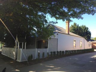 Magnolia Cottage Guest house, Healesville - 4