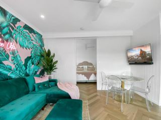 Lusso Retreats Apartment, Queensland - 5