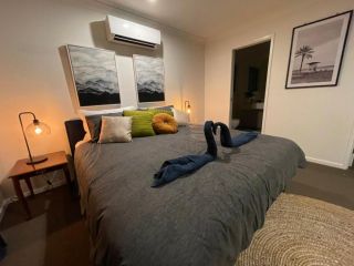 LUX Exotic Holiday House in Burpengary East Guest house, Queensland - 5