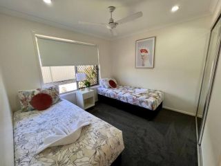Lux in Bundy - Wifi, AC, Netflix and comfort Apartment, Bundaberg - 3