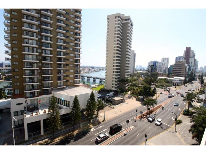 PeepSleep Chevron Towers Apartment, Gold Coast - imaginea 14