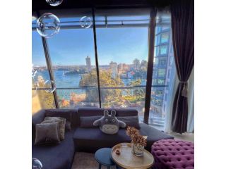 Luxurious 2 bed apartments Lavender Bay view Apartment, Sydney - 3