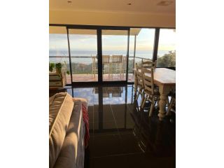Luxurious 3 bedroom beachfront - panoramic views Apartment, Port Adelaide - 4