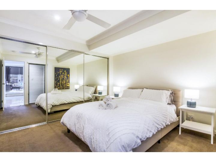 Luxurious 3BDR Townhouse in Great Location Guest house, Brisbane - imaginea 8