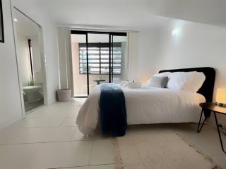 Luxurious Central Apartment w/ Free Park and Pool Apartment, Brisbane - 2
