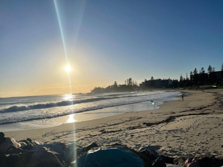 &#x27;Beautiful View&#x27; close to Flynns Beach Apartment, Port Macquarie - imaginea 2