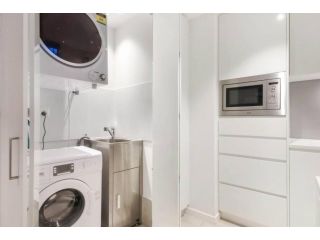 Luxury 1 Bedroom Retreat in Brisbane City With Pool and gym Apartment, Brisbane - 5