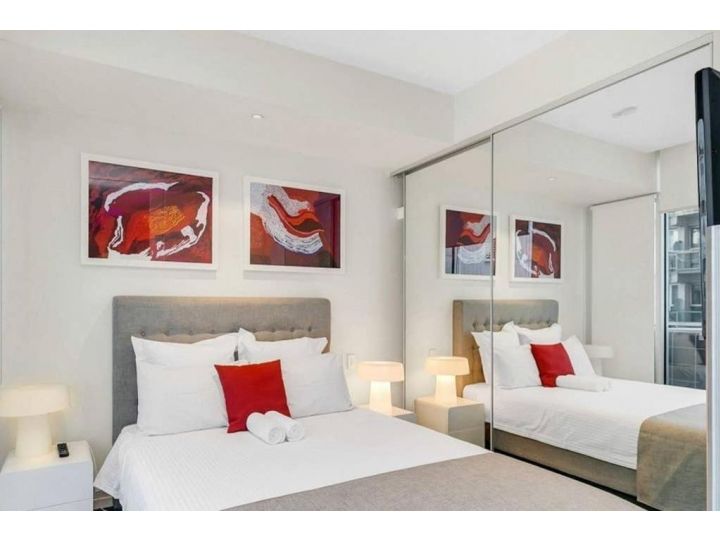 Luxury 2 bdrm in Watson at Walkerville with Balcony, FREE carpark, near Adelaide CBD Apartment, South Australia - imaginea 3
