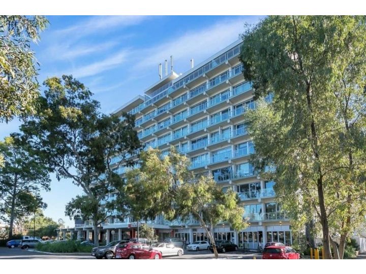Luxury 2 bdrm in Watson at Walkerville with Balcony, FREE carpark, near Adelaide CBD Apartment, South Australia - imaginea 8