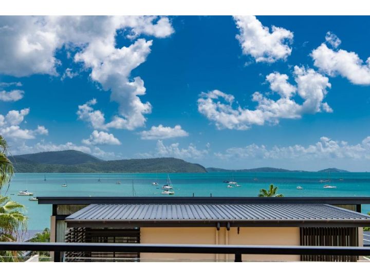 Luxury 5 Star Resort Style Apartment With Private Balcony Spectacular Ocean Views Apartment, Cannonvale - imaginea 19