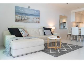 Luxury beachfront apartment at The Breeze - Free Wifi Apartment, Victor Harbor - 2
