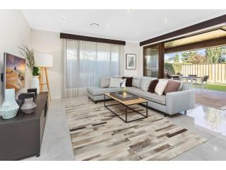 Luxury Brand New Home Guest house, Shellharbour - 1