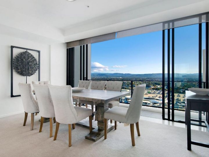 Luxury Broadbeach Penthouse with Private Rooftop Spa Sierra Grand Apartment, Gold Coast - imaginea 3