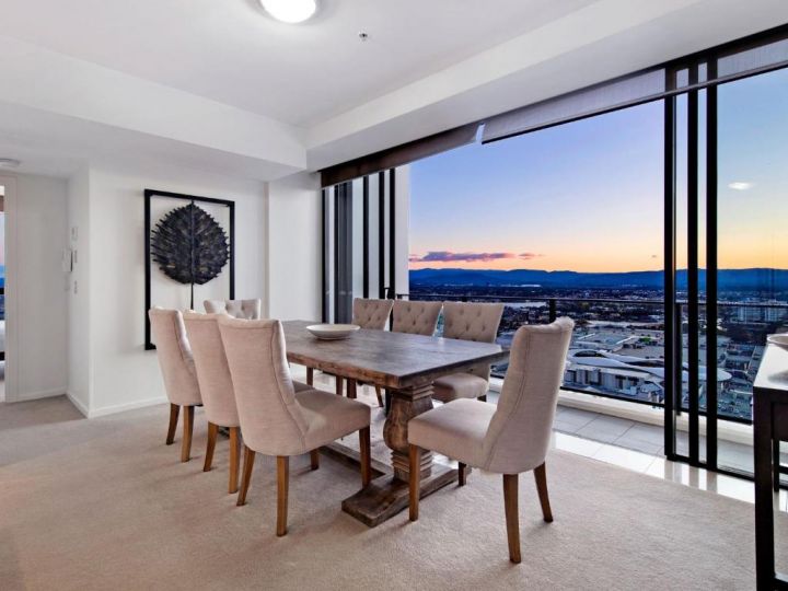 Luxury Broadbeach Penthouse with Private Rooftop Spa Sierra Grand Apartment, Gold Coast - imaginea 17