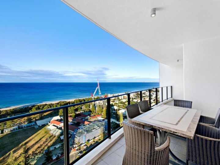 Luxury Broadbeach Penthouse with Private Rooftop Spa Sierra Grand Apartment, Gold Coast - imaginea 14