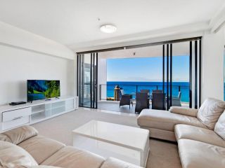 Luxury Broadbeach Penthouse with Private Rooftop Spa Sierra Grand Apartment, Gold Coast - 4