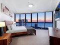 Luxury Broadbeach Penthouse with Private Rooftop Spa Sierra Grand Apartment, Gold Coast - thumb 20