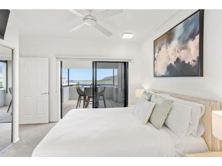 Belle Escapes - Luxury Cairns Penthouse with Ocean Views "903" Apartment, Cairns - imaginea 12