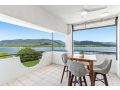 Belle Escapes - Luxury Cairns Penthouse with Ocean Views "903" Apartment, Cairns - thumb 1