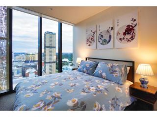 Luxury City Zen Apartment Rundle Mall with Rooftop Spa, Pool, Gym, BBQ Apartment, Adelaide - 2