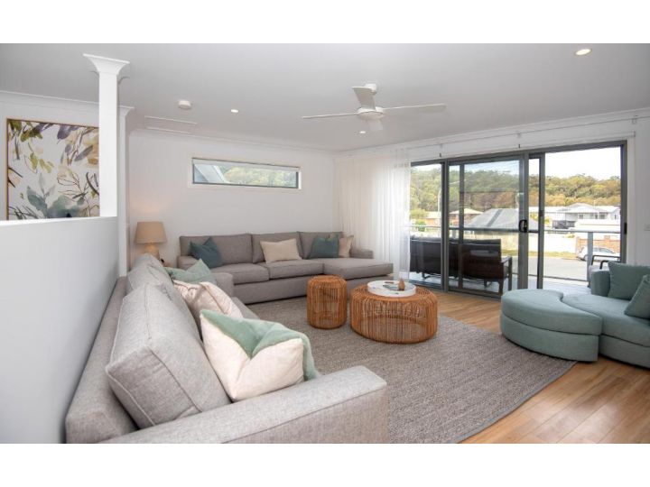 BREAKWATER VIEWS, Maloneys Beach Guest house, New South Wales - imaginea 3