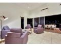 Luxury Darwin City Lights Jacuzzi Central Location Large House New Furnishings Guest house, Darwin - thumb 7