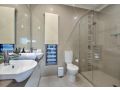 Luxury Darwin City Lights Jacuzzi Central Location Large House New Furnishings Guest house, Darwin - thumb 16