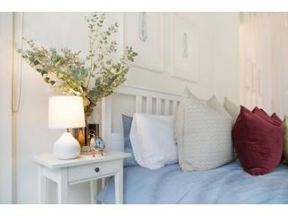 Luxury Designer Paddington Cottage + FREE WIFI Apartment, Sydney - 3