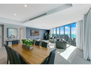 Spectacular Five Star Panoramic Oceanview Sub-Penthouse Apartment, Gold Coast - 1