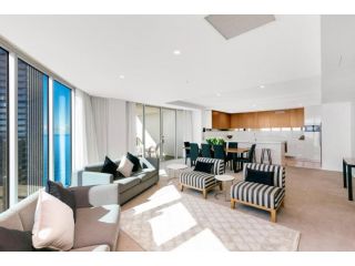 Spectacular Five Star Panoramic Oceanview Sub-Penthouse Apartment, Gold Coast - 5