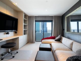 Luxury For The Soul 2 Bedroom Beachfront Apartment Apartment, Gold Coast - 5