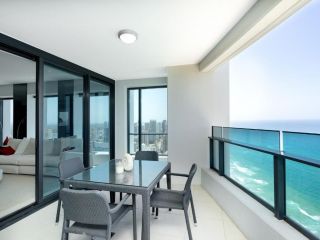Luxury For The Soul 2 Bedroom Beachfront Apartment Apartment, Gold Coast - 1