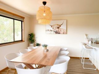 Luxury Hobart Home Guest house, Sandy Bay - 5