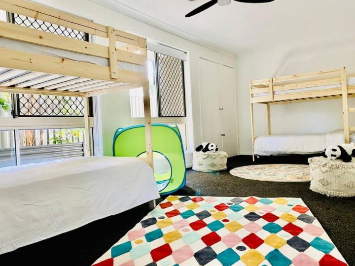 Luxury home with pool close to Surfers Paradise Villa, Gold Coast - imaginea 18