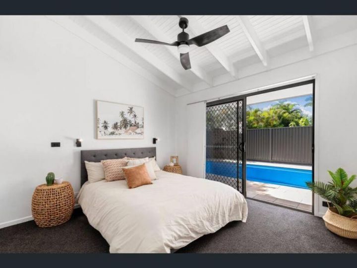 Luxury home with pool close to Surfers Paradise Villa, Gold Coast - imaginea 16