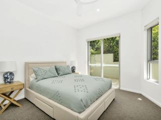 Luxury on Currumbin Beach Apartment, Gold Coast - 5