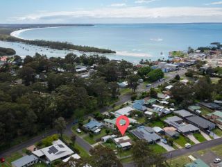 Luxury Pet FriendlyFamily Home in the Heart of Huskisson Guest house, Huskisson - 3