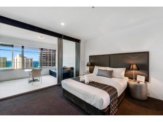 Iconic Q Resort Ocean View Apartment, Gold Coast - 1