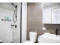 Resort Style 3 Bed 2 Bath, 200m from Beach Apartment, Buddina - thumb 14