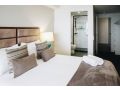 Resort Style 3 Bed 2 Bath, 200m from Beach Apartment, Buddina - thumb 12