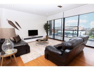 Stylish Inner City Penthouse Apartment Apartment, Wagga Wagga - 2